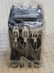 Eaton C25DNF340B Definite Purpose Contactor 208/240V E1C25DNF340B New in Box