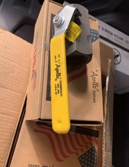 APOLLO VALVES 93-108-01 2-PIECE UNIBODY BALL VALVE NEW IN BOX