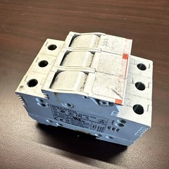 IEC 60947-3 AC-22B 50-60Hz IP20