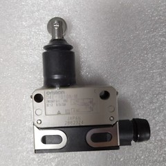 Omron D4E-1D10N-M Limit Switch D4E1D10NM New One Free Shipping #G