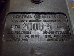 NIB GE 750X10G14 750X010051 CURRENT TRANSFORMER 2000:5 10 KV 25-400 CYCLES (B4)