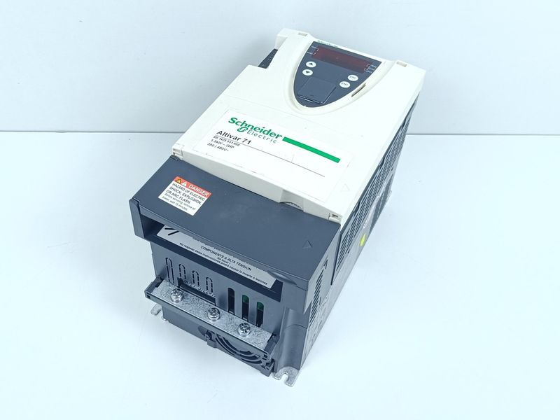 Schneider Electric Altivar 71 ATV71HU15N4Z 1.5kW 400V ATV71HU15N4 TESTED EXCELLENT