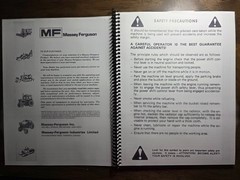Massey Ferguson MF 300 Crawler Owner’s Operator’s Manual 1436 304 M1 5/74