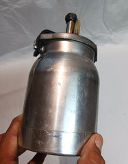 Binks Model 81-550? 1-Quart Aluminum Siphon Cup Spray Gun 3/8 NPS – Unused
