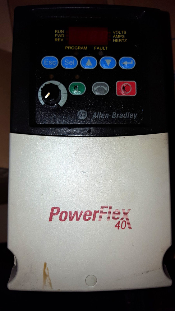 Allen-Bradley PowerFlex 40 VFD AC Drive 240V 3-Phase 3HP 2.2kW Open