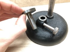 Starrett no 654 inspector dial bench gage w/ 25-611 dial indicator (needs work)