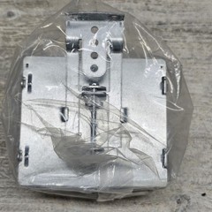 RACO 6239NI Floor Box Kit Nickel Plated Concealed Duplex Receptacle 15A 125V