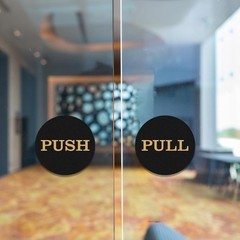 1 Set 2pcs Brushed Silver 2″ Round Push Pull Door Signs for Office Business