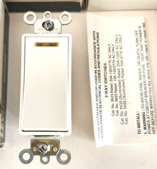 Lot Of 4 Leviton Decora 5633-2W Illuminated Rocker Switch 20A-120V