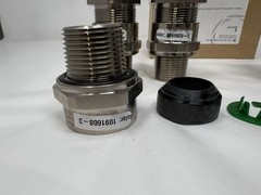 Box of 5 APPLETON CMP TC075NB079 3/4″ TRAY CABLE FITTING SS 075NPT Free Shipping