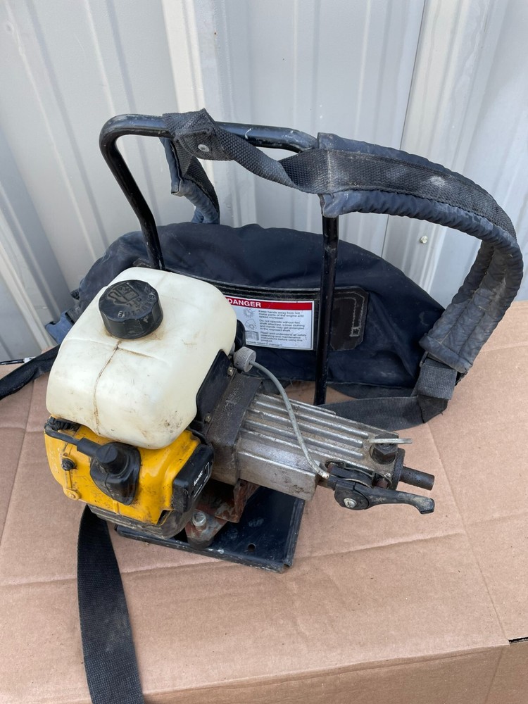 Robin Subaru Backpack Gas-Powered Concrete Vibrator ECO4ER, Parts and Repair