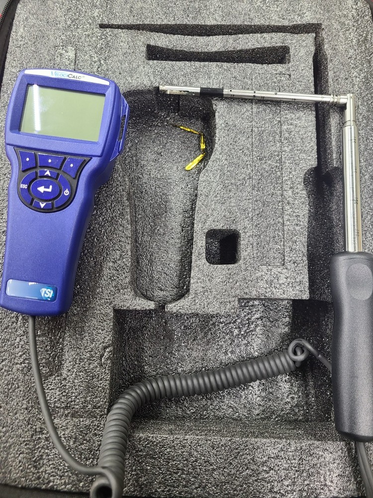 TSI/Alnor 9545-A VelociCalc Air Velocity Meter with humidity and articulated