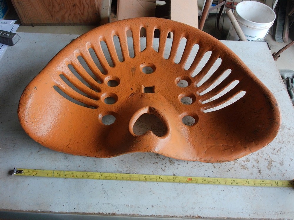 Vintage Cast Iron Tractor Seat Unbranded Painted Lot 26-16-25-K