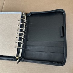 VTG Franklin Covey Genuine Leather Zipper Binder, Dark Green 10.5”x8”x2” (SC470)