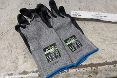 Showa 386M-07-V 72 Pairs Size M / Size 7 Black/Gray Coated Gloves