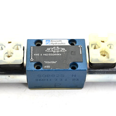 Bosch Rexroth 4WE6H62/EG24N9K4 Hydraulic Direct-Acting Double Solenoid Valve