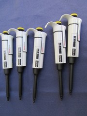 THERMO SCIENTIFIC ~ F1-CLIPTIP ~ 20-200 uL SINGLE CHANNEL PIPETTE