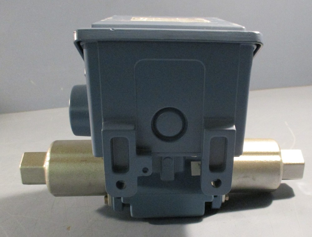 United Electric Controls Company H400K-15923 Switch Pressure Differential