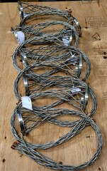 9 NEW Conduit Riser Grip 3.00″ – 3.49″ Lewis Hubbell Kellems Cable Support