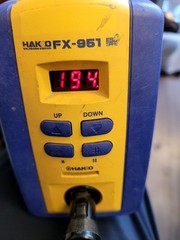 Hakko Soldering Station FX951 Excellent Condition, One Solder Tip, With Solder