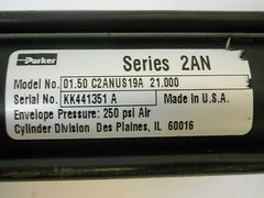 PARKER 01.50 C2ANUS19A 21.000 PNEUMATIC CYLINDER 20″ STROKE 5/8″ ROD NEW NO BOX