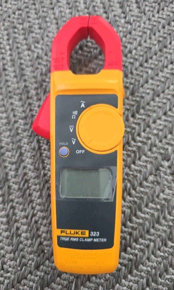 Fluke 323 Multimeter – True RMS Clamp Meter Preowned No LEADS