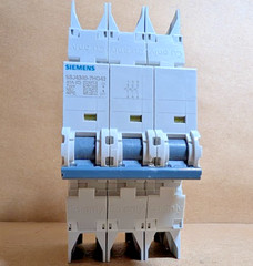 Siemens 5SJ4340-7HG Miniature Circuit Breaker, 3P, 40A, 400V (New NB)