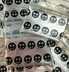 BaggiesSince1987 – 1034 Design Zip Bags Metallic 25 DSN MIX 100PCS, READ DETAILS