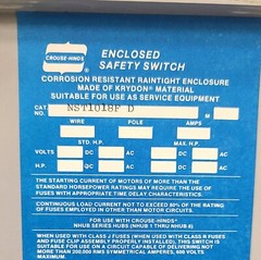 CROUSE HINDS NON-METALLIC 30 AMP ENCLOSED SAFETY SWITCH NST1018F D ~ TC3 Switch