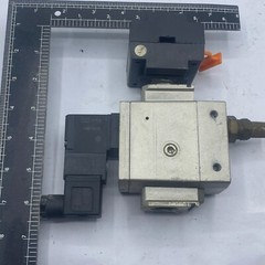 SMC NAV4000-N04-5DZB SOLENOID VALVE SOFT START W/WILKERSON V18-04-0000 VALVE 🎯