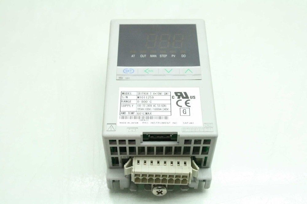 RKC SB1FK04-T-4*15N1-GN1 Temperature Control Unit / 100~240V / 0-800*C Range