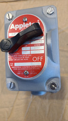 APPLETON EFDC1502MS MANUAL MOTOR STARTER EXPLOSION PROOF 2-POLE 3HP 1/2″ HUB
