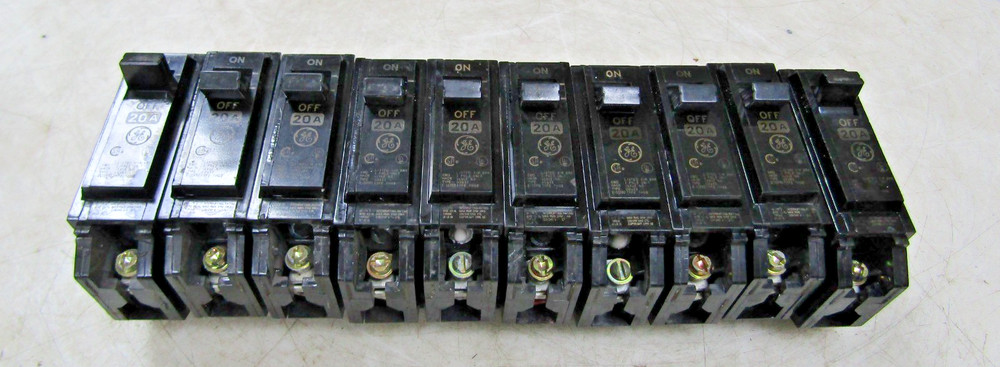 🙌10) GE 20 AMP BOLT ON CIRCUIT BREAKER 1 POLE 120/240 VAC THQB1120 LOT OF 10
