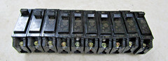 🙌10) GE 20 AMP BOLT ON CIRCUIT BREAKER 1 POLE 120/240 VAC THQB1120 LOT OF 10