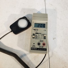 Extech 401025 Digital Light Meter,0-5000 Foot Candles, Tested Working