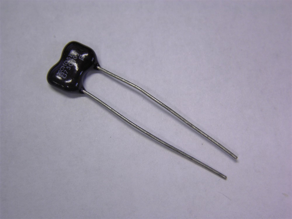 20 CD CMO5ED750J03 75pF 500V 5% Dipped Silver Mica Capacitors