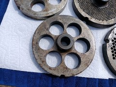 Vintage Lot 5 Large 6″ Kasco Never Sold Hook Eye Big Meat Grinder Plates Set 5