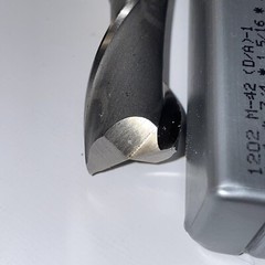 Hanita 1202 End Mill 2 Flute M-42 Overall Length 3-3/4″ Diameter 7/8″