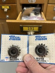 MARTIN 90 DEGREE MITER GEAR PAIR 1/2″ BORE 12 PITCH 15 TEETH NEW IN PACKAGES