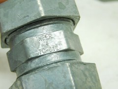 34 PACK! Emerson NEER TC-612 3/4″ Zinc Die Cast Compression EMT Couplings (LV)