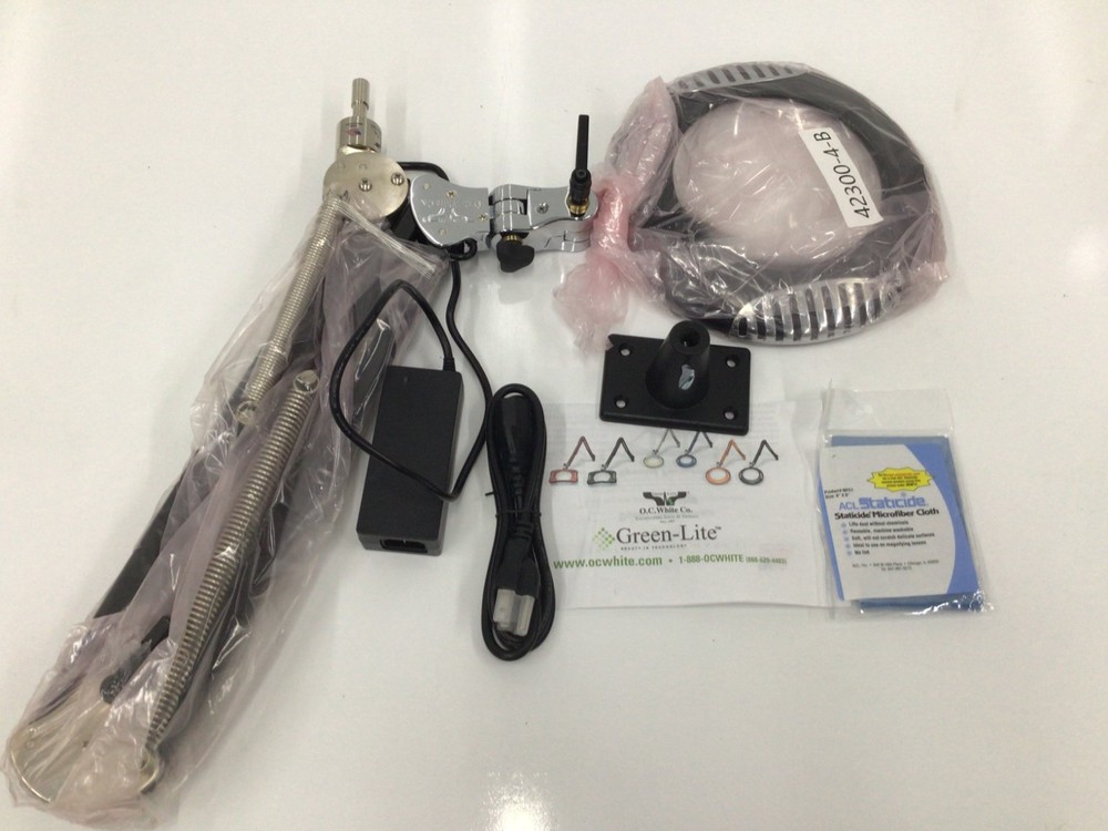 O.C. WHITE 42300-4-B , Black, Round Magnifier Light: LED