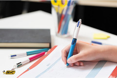 4 Colours Retractable Ballpoint Pens, Medium Point (1.0 Mm) Every-Day Writing Pe