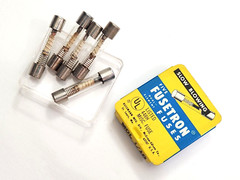 LOT OF 5 EACH MDL-1/10 BUSS BUSSMANN MDL 1/10 FUSES 250V 1/10A