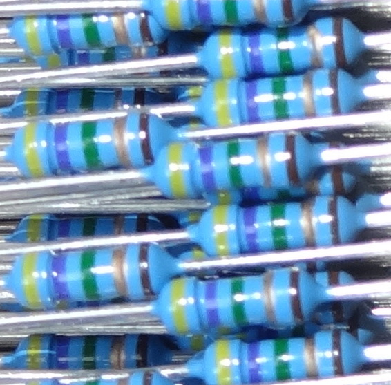 100 pcs 15 ohms 1/4W 1% Metal Film Resistors.