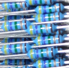 100 pcs 15 ohms 1/4W 1% Metal Film Resistors.