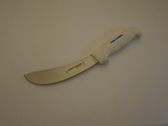 Dexter USA 12-6MO Beef Skinner Knife Sofgrip Handle 6inch Curved Hi Carbon Steel