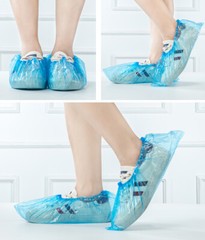 Disposable plastic shoe covers – 100pcs Medical Lab Supplies Dust Proof 5.9X14.5