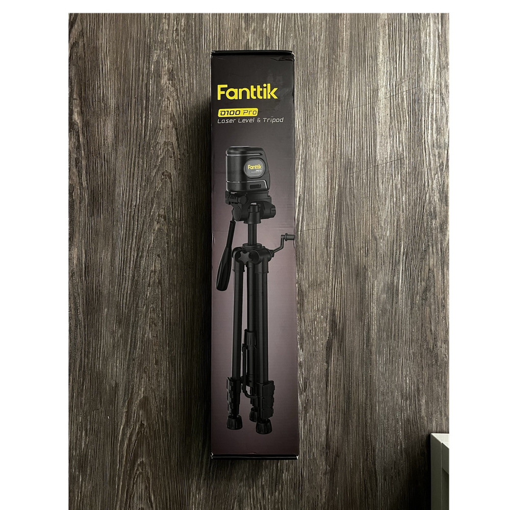 Fanttik D100 Pro Self-Leveling Green Laser Level & Tripod Set