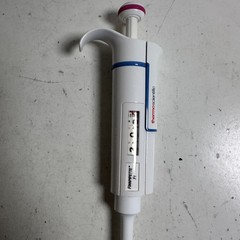 Thermo Scientific Finnpipette F1 Pink 0.2 – 2μL Volume Ergonomic Manual Pipette