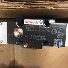 1piece NEW REXROTH Control Valve 4WREE10W75-23/G24K31/A1V R900927233